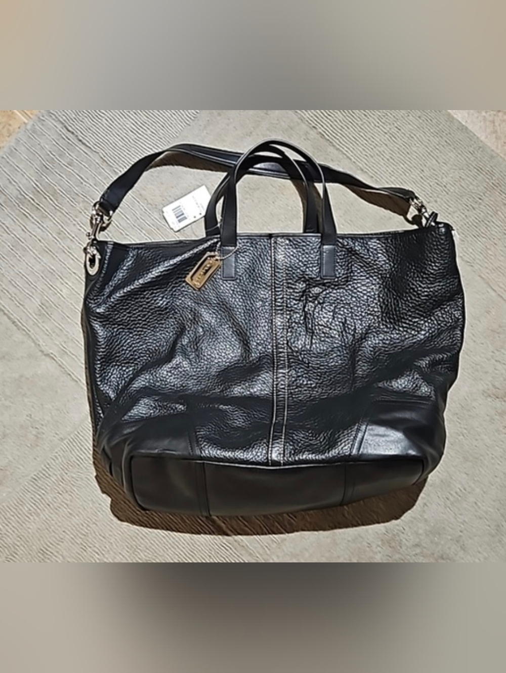 New Large COACH Hadley Duffle Tote In Black Pebbled Leather (F31328)